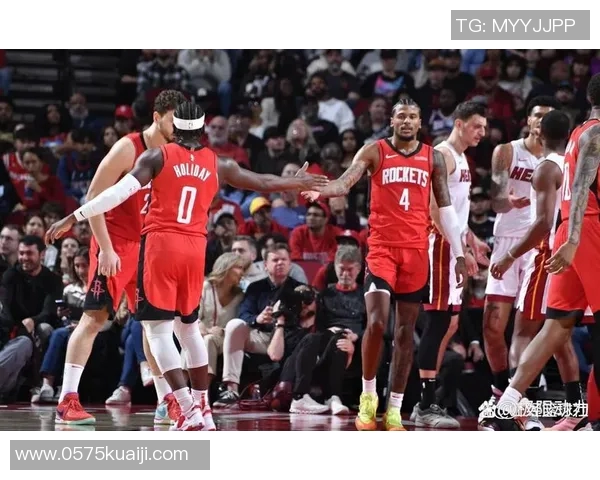 2005年NBA季后赛篮网与热火的激烈对决与经典瞬间回顾