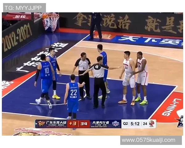 CBA季后赛精彩对决北京队迎战辽宁队直播全程回顾与分析