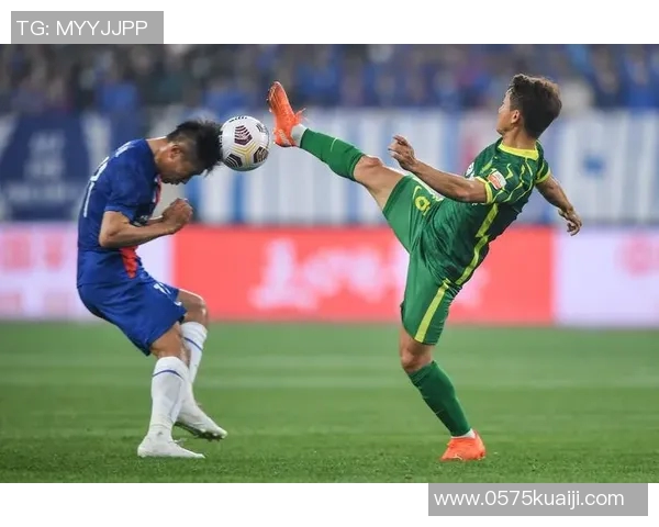 中国足球对阵伊朗精彩集锦回顾赛场上激烈对抗与精彩瞬间一览