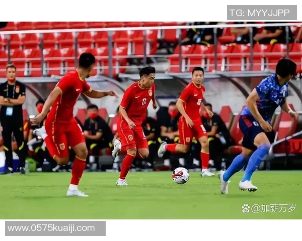 国足客场挑战伊朗世预赛全力争胜展现团队精神