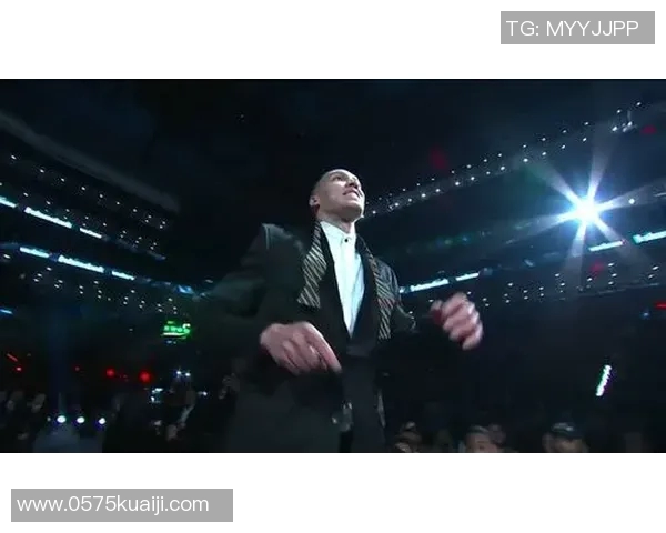 扎克拉文如何在NBA赛场上展现出色的得分能力与领导力 扎克拉文如何在NBA赛场上展现出色的得分能力与领导力