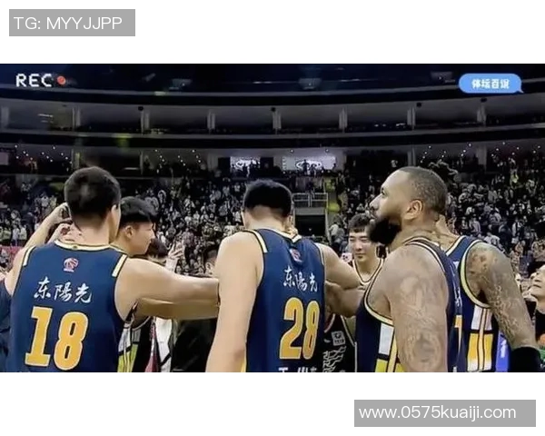 成都篮球队配合问题引发热议球迷对战术执行和团队默契的看法分析